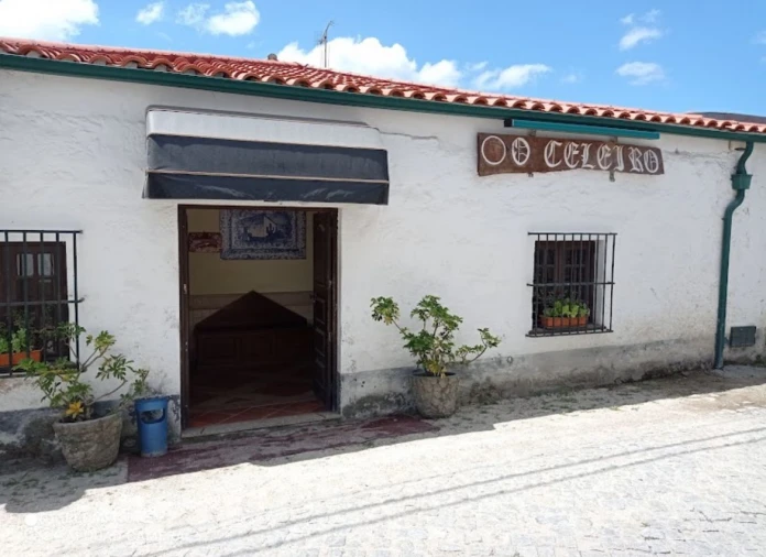 Loja para Venda em Bertiandos