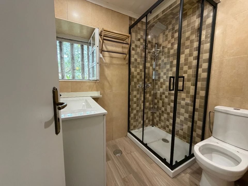 Moradia T2 para Venda em Queijas Foto 13