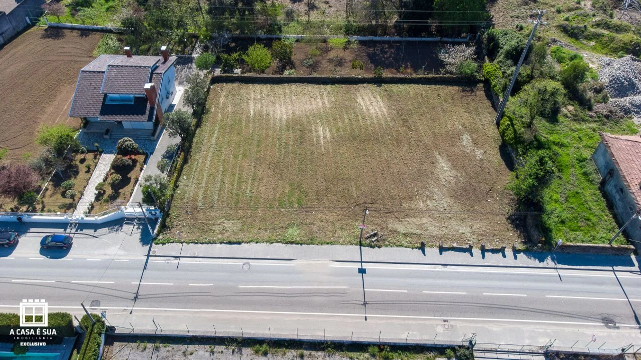 Terreno para Venda em Santa Maria da Feira Foto 3