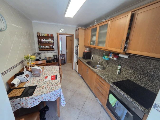 Apartamento T1 para Venda em Santa Maria de Lamas Foto 13