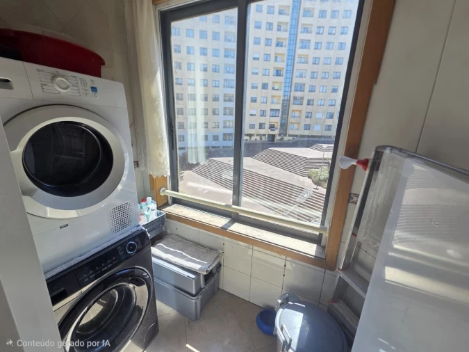 Apartamento T1 para Venda em Santa Maria de Lamas Foto 5