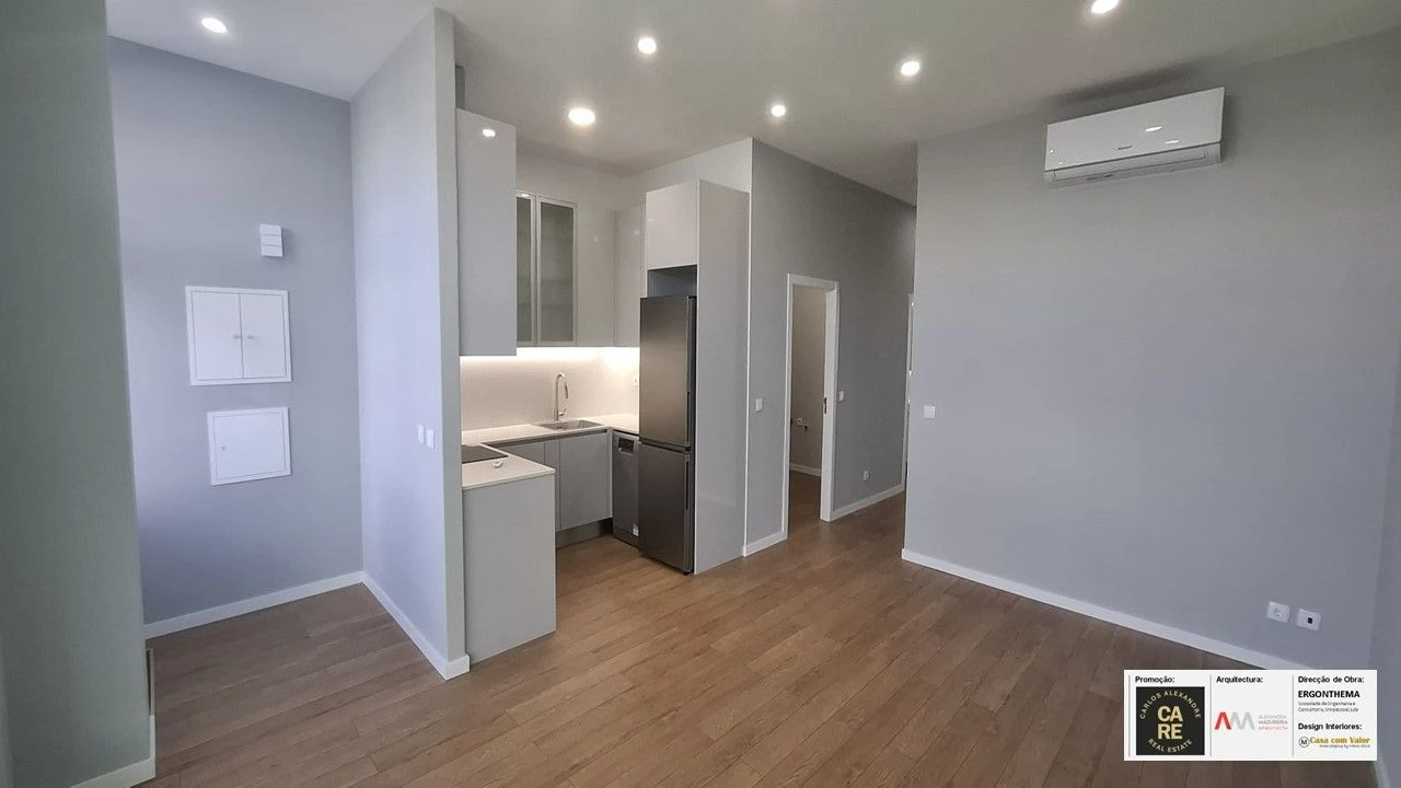 Apartamento T2 para Venda em Agualva-Cacém Foto 3