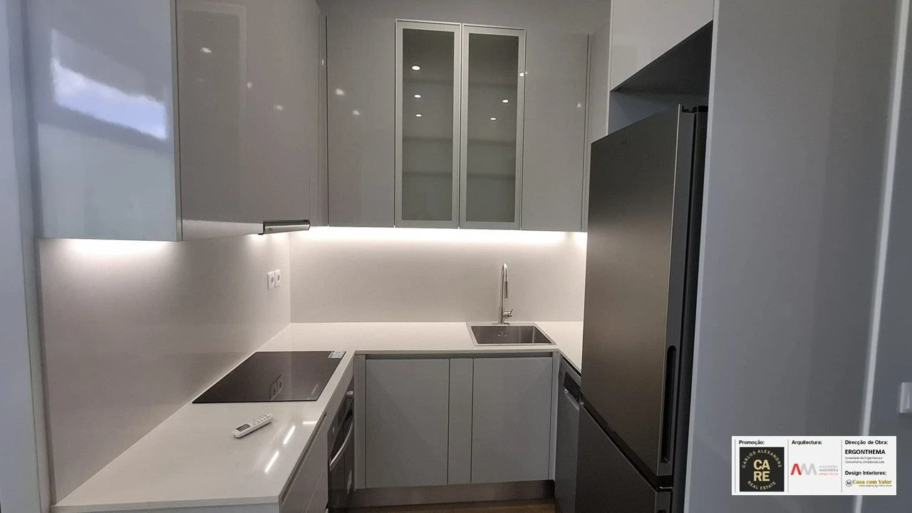Apartamento T2 para Venda em Agualva-Cacém Foto 1