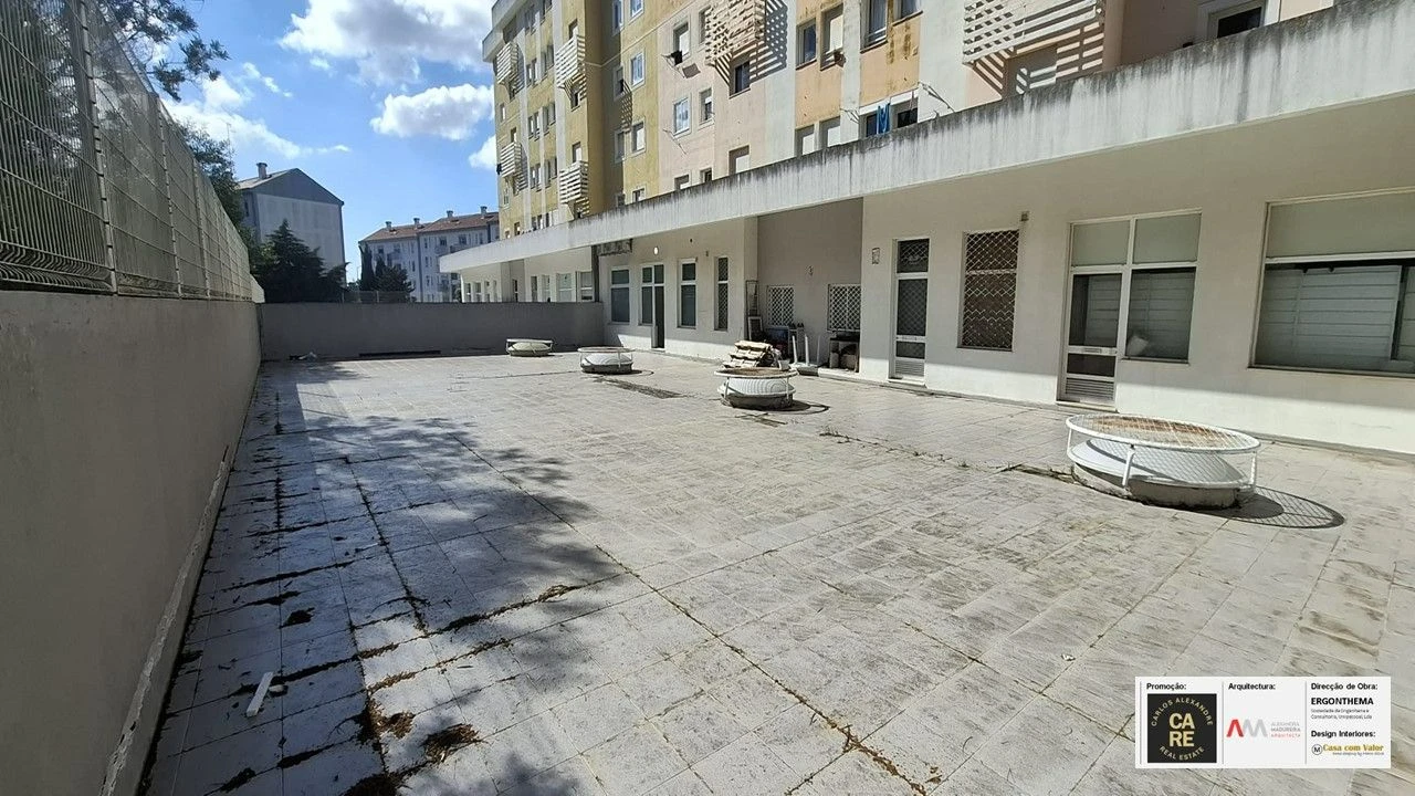 Apartamento T2 para Venda em Agualva-Cacém Foto 15
