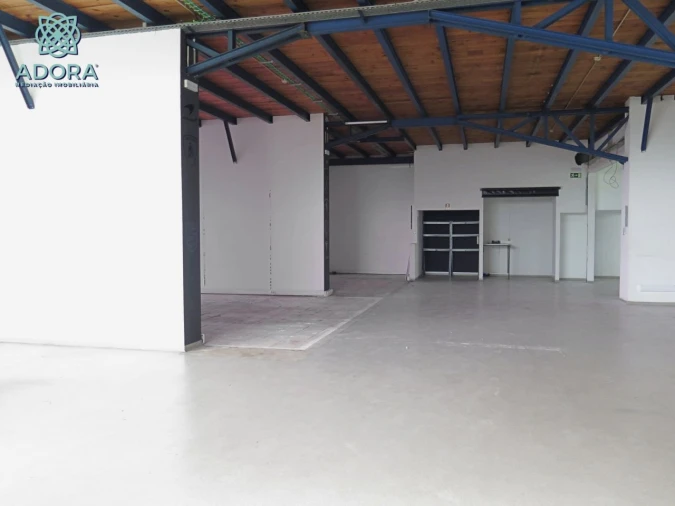 Armazém para Venda em Carnaxide Foto 4