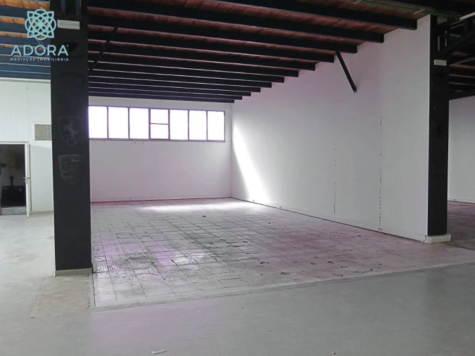 Armazém para Venda em Carnaxide Foto 10