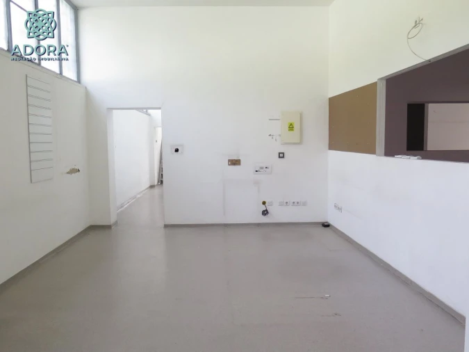 Armazém para Venda em Carnaxide Foto 21