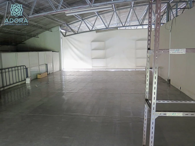 Armazém para Venda em Carnaxide Foto 23