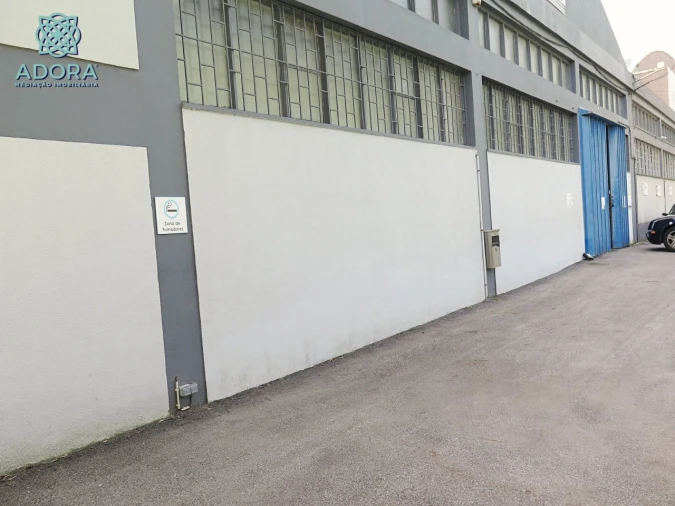 Armazém para Venda em Carnaxide Foto 28