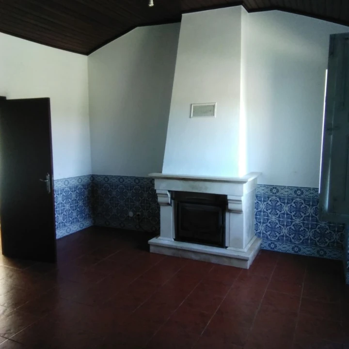 Moradia T3 para Arrendamento em Moinho de Vale de Flores Foto 7