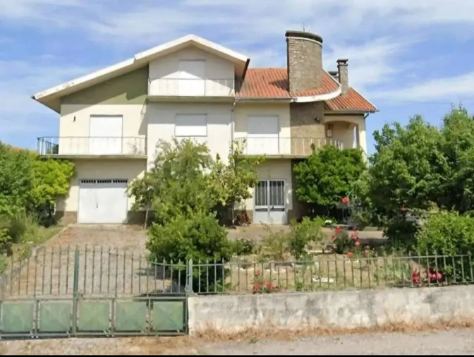 Moradia T3 para Arrendamento em Estrada nacional 17 Foto 16