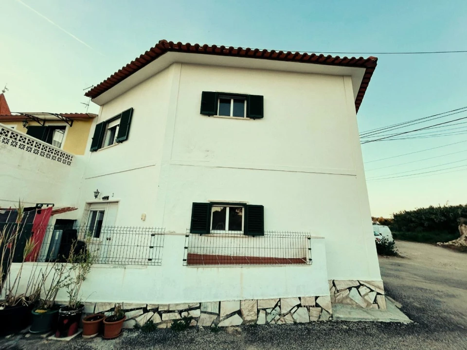 Moradia T3 para Venda em Aveiras de Cima Foto 2