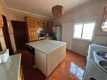 Moradia T3 para Venda em Aveiras de Cima