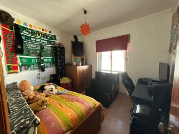 Moradia T3 para Venda em Aveiras de Cima