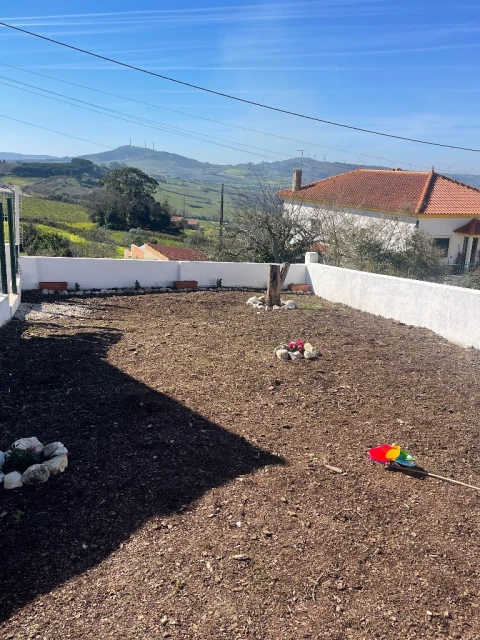 Moradia T3 para Venda em Sobral de Monte Agraço