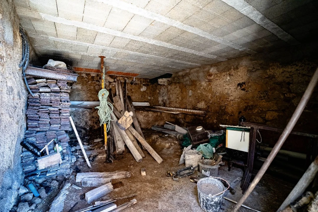 Moradia T3 para Venda em Cheira Foto 2