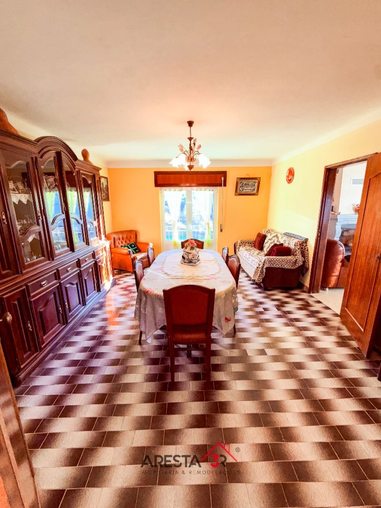 Moradia T4 para Venda em Lamegal Foto 2