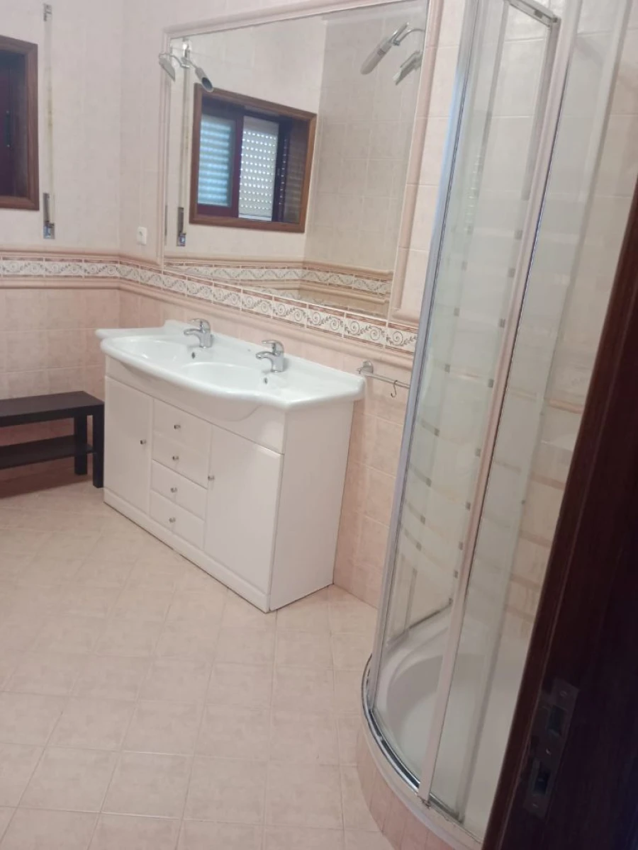 Apartamento T3 para Venda em Bustelo Foto 12