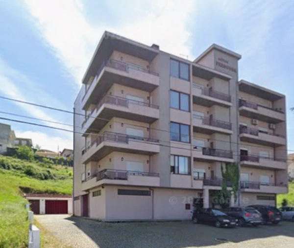 Apartamento T3 para Venda em Bustelo