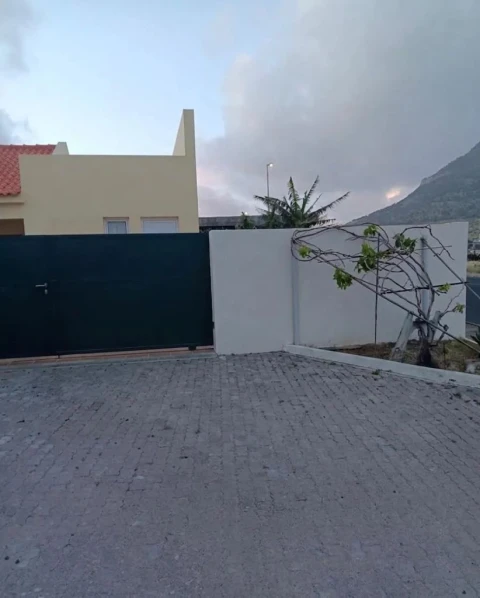 Moradia T3 para Venda em Porto Santo