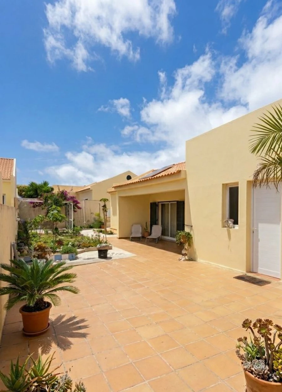 Moradia T3 para Venda em Porto Santo Foto 4