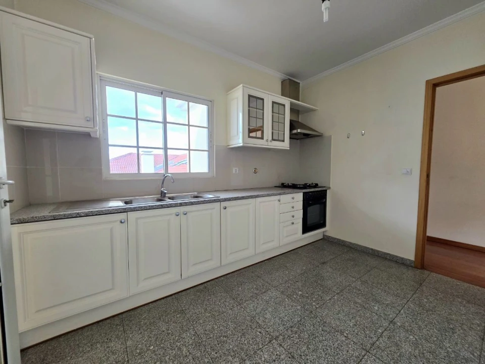 Apartamento T1 para Venda em Funchal Foto 13