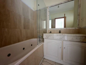 Apartamento T1 para Venda em Funchal