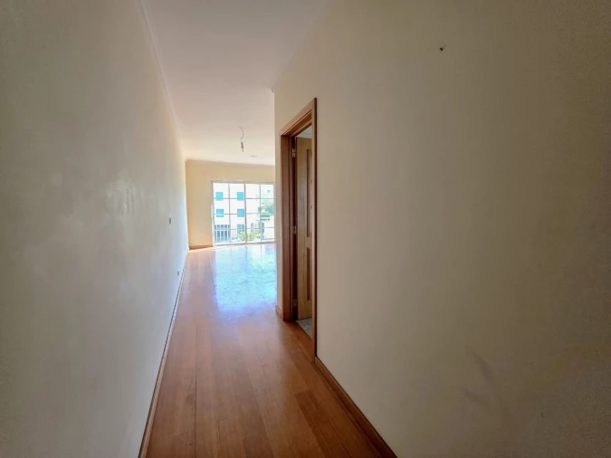 Apartamento T1 para Venda em Funchal Foto 9