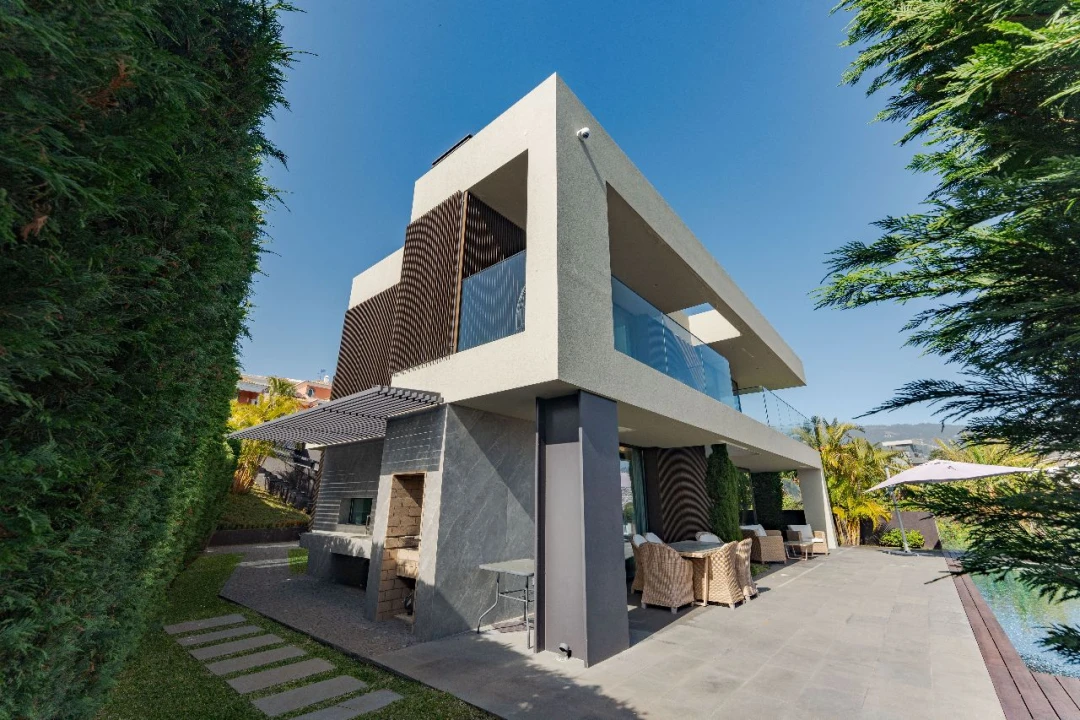 Moradia T4 para Venda em Funchal Foto 3