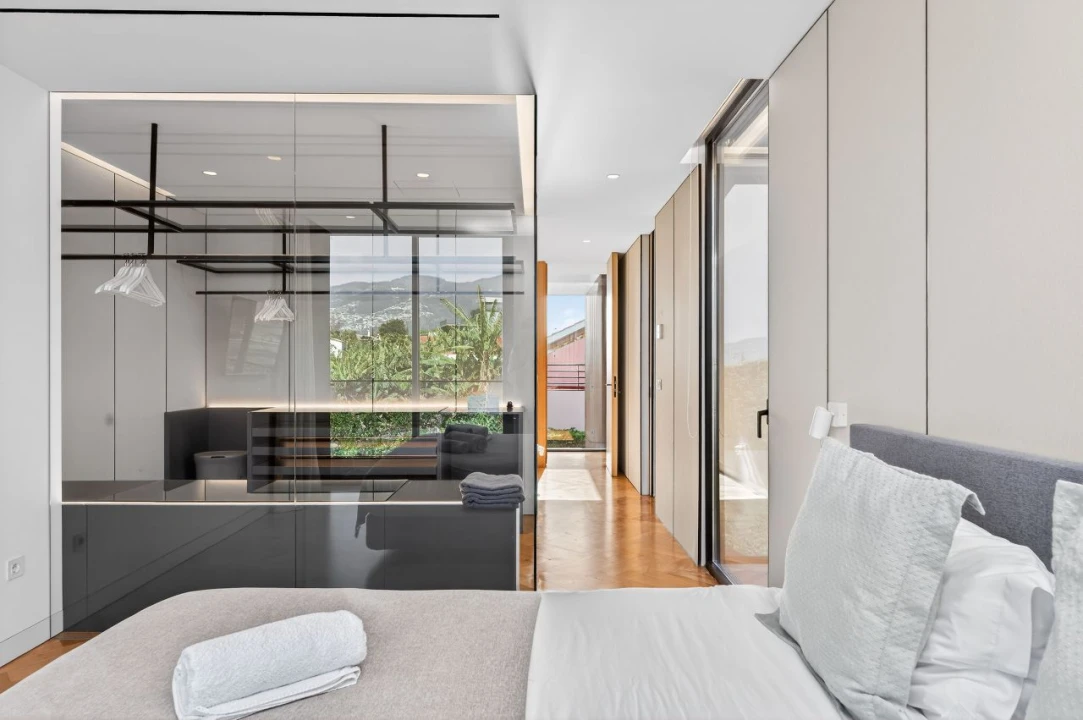 Moradia T4 para Venda em Funchal Foto 31