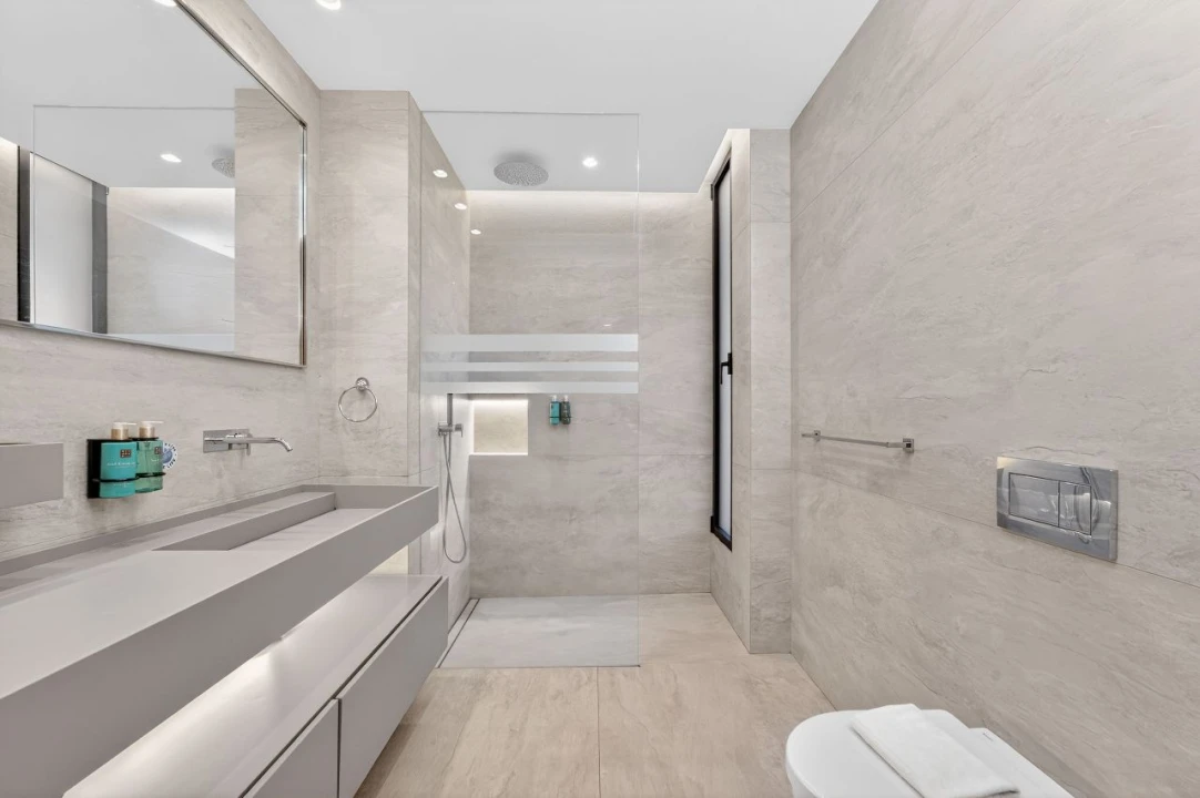 Moradia T4 para Venda em Funchal Foto 30