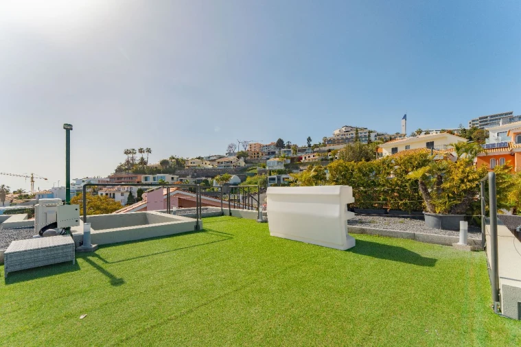 Moradia T4 para Venda em Funchal Foto 35