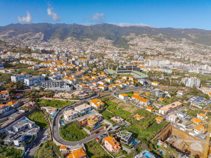 Moradia T4 para Venda em Funchal Foto 53