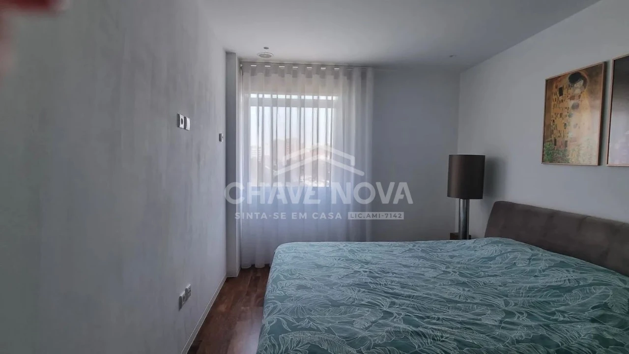 Apartamento T3 para Venda em Vila Nova de Gaia Foto 2