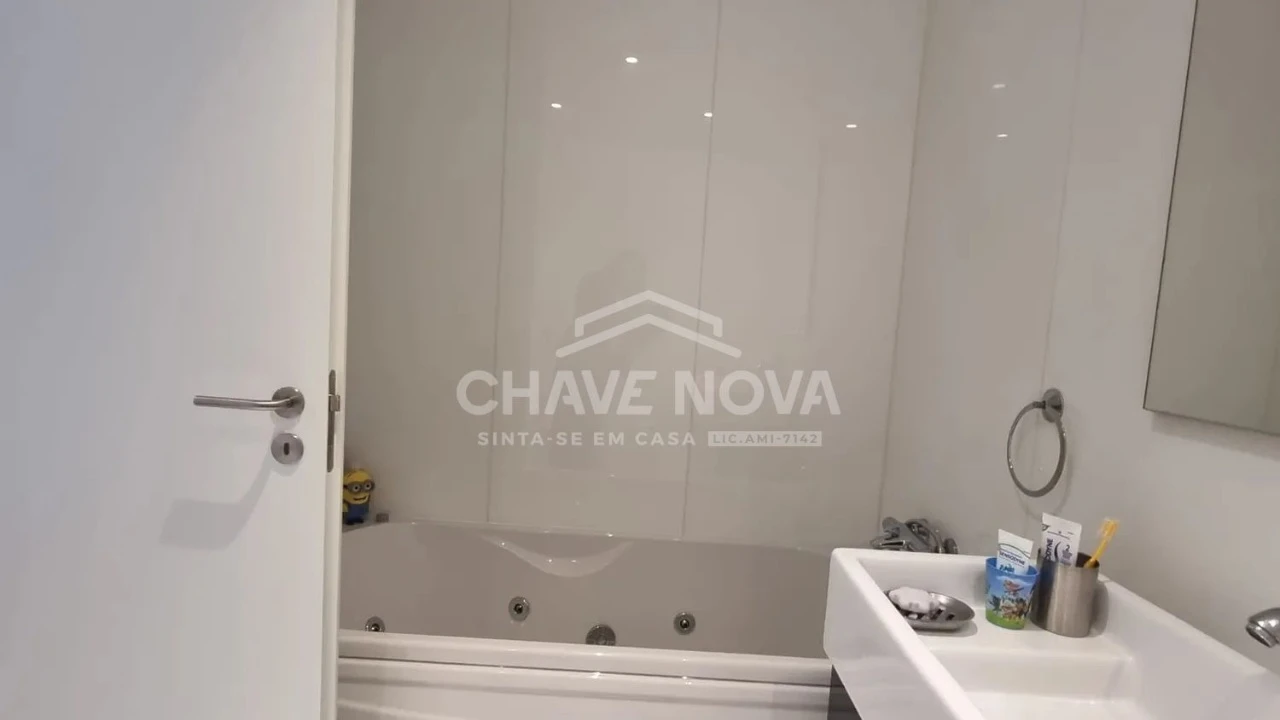 Apartamento T3 para Venda em Vila Nova de Gaia Foto 5