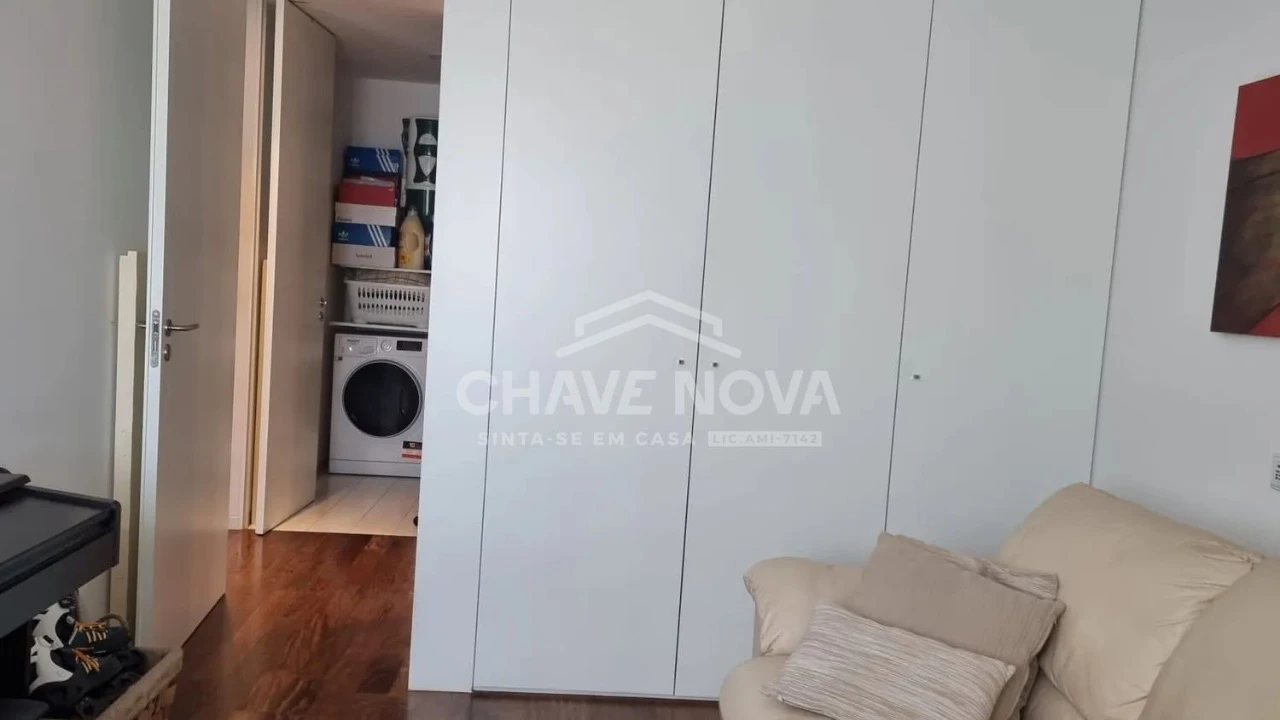 Apartamento T3 para Venda em Vila Nova de Gaia Foto 9