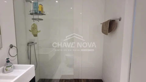 Apartamento T3 para Venda em Vila Nova de Gaia