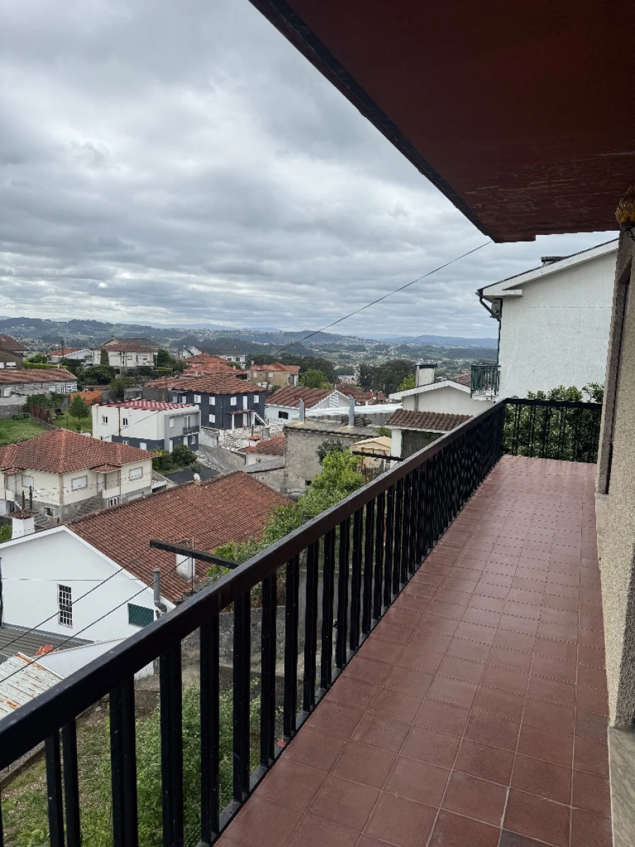 Moradia T3 para Arrendamento em Felgueiras Foto 13
