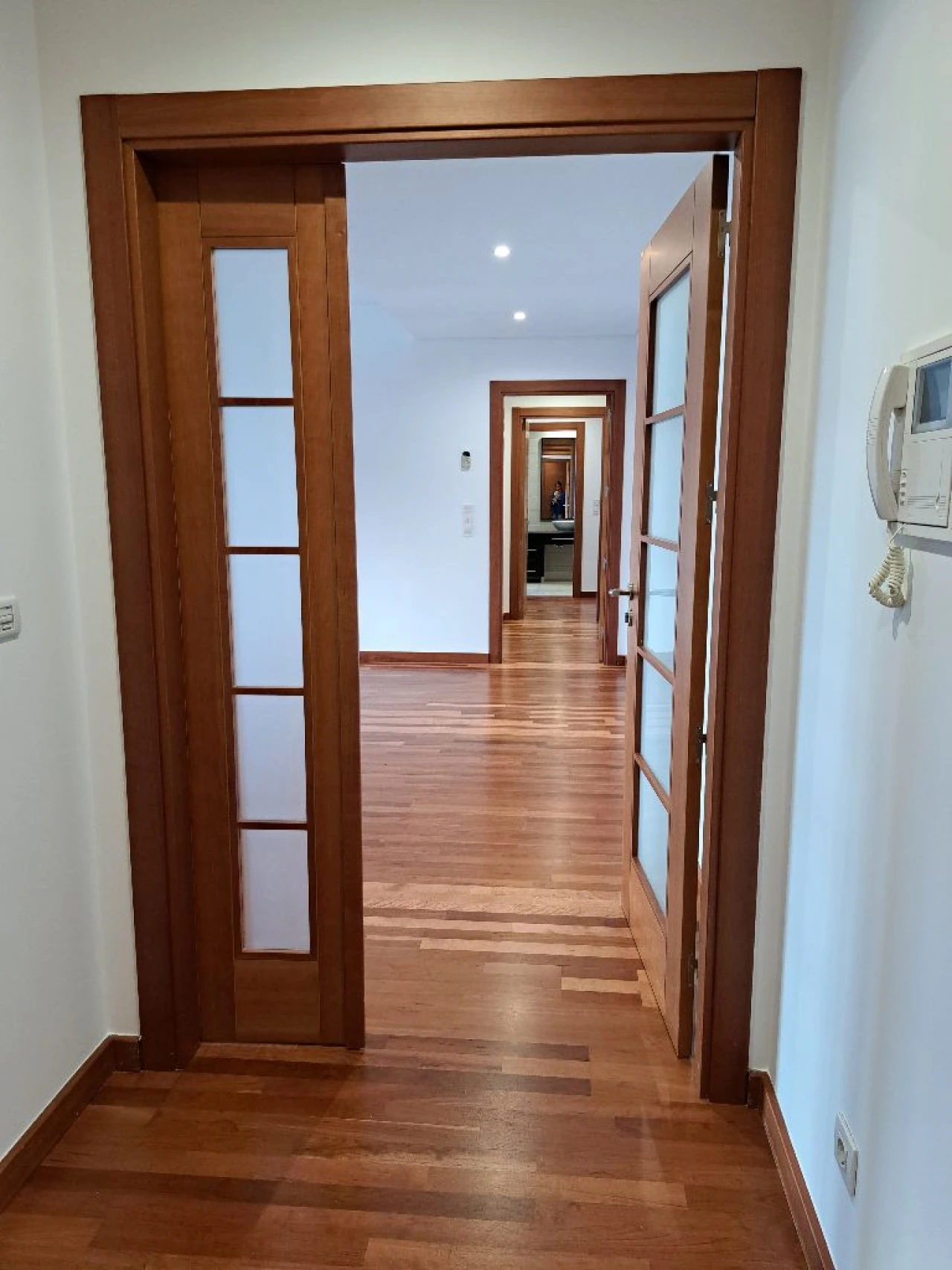 Apartamento T-2 para Arrendamento em Sacavém Foto 3