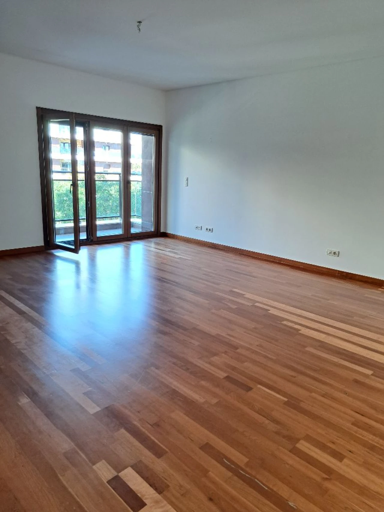 Apartamento T-2 para Arrendamento em Sacavém Foto 5