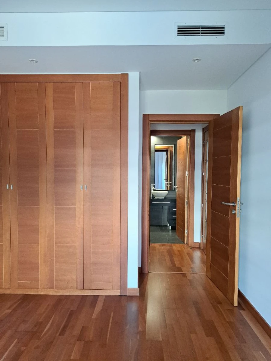 Apartamento T-2 para Arrendamento em Sacavém Foto 12