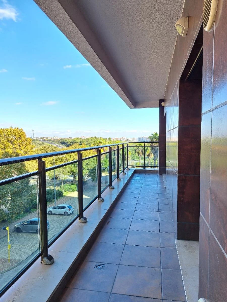 Apartamento T-2 para Arrendamento em Sacavém Foto 13