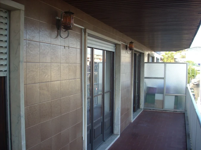 Apartamento T5 para Arrendamento em Paço de Arcos Foto 7