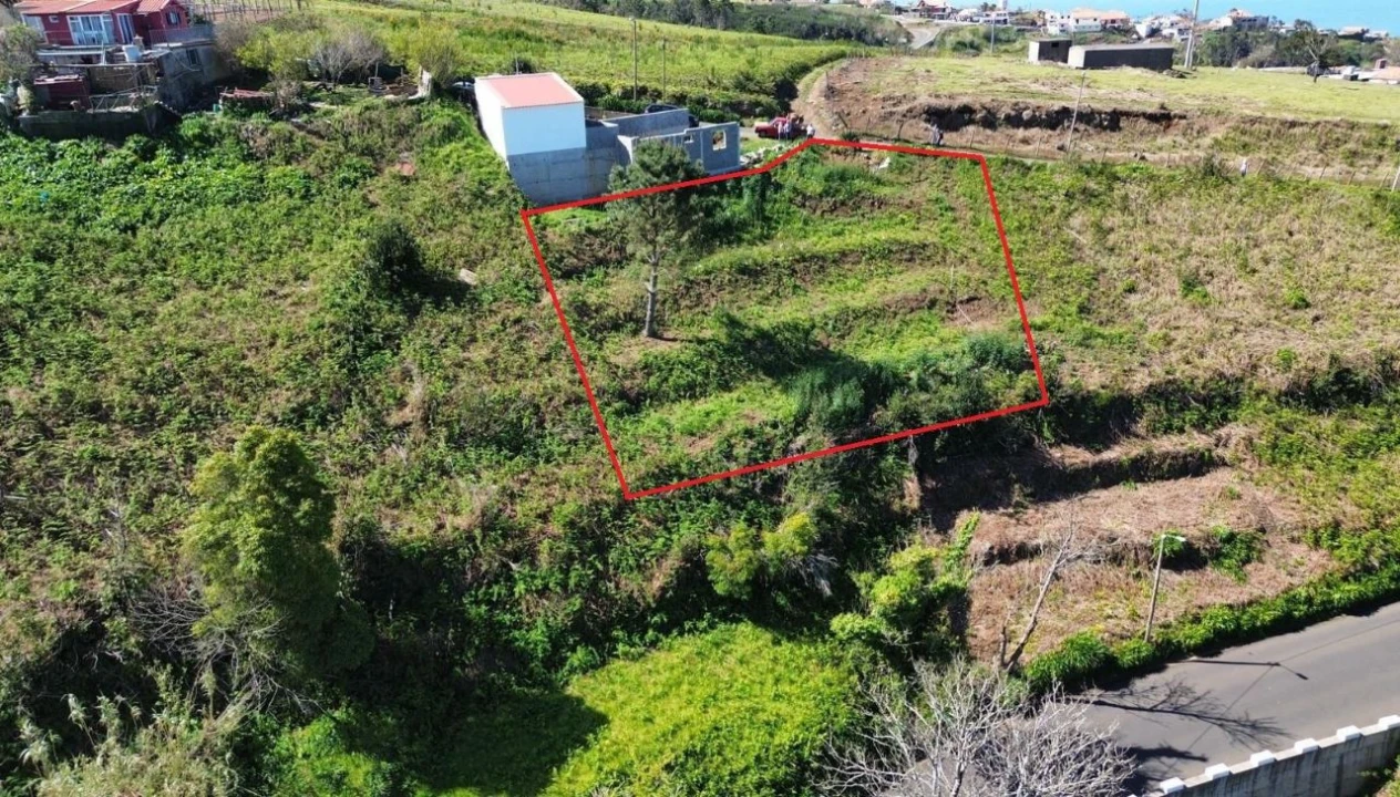 Terreno P/ Prédio para Venda em Ponta do Pargo Foto 2