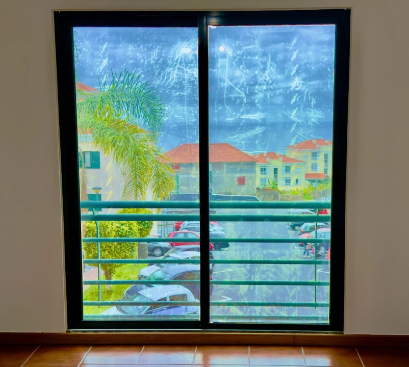 Apartamento T2 para Venda em Câmara de Lobos Foto 6