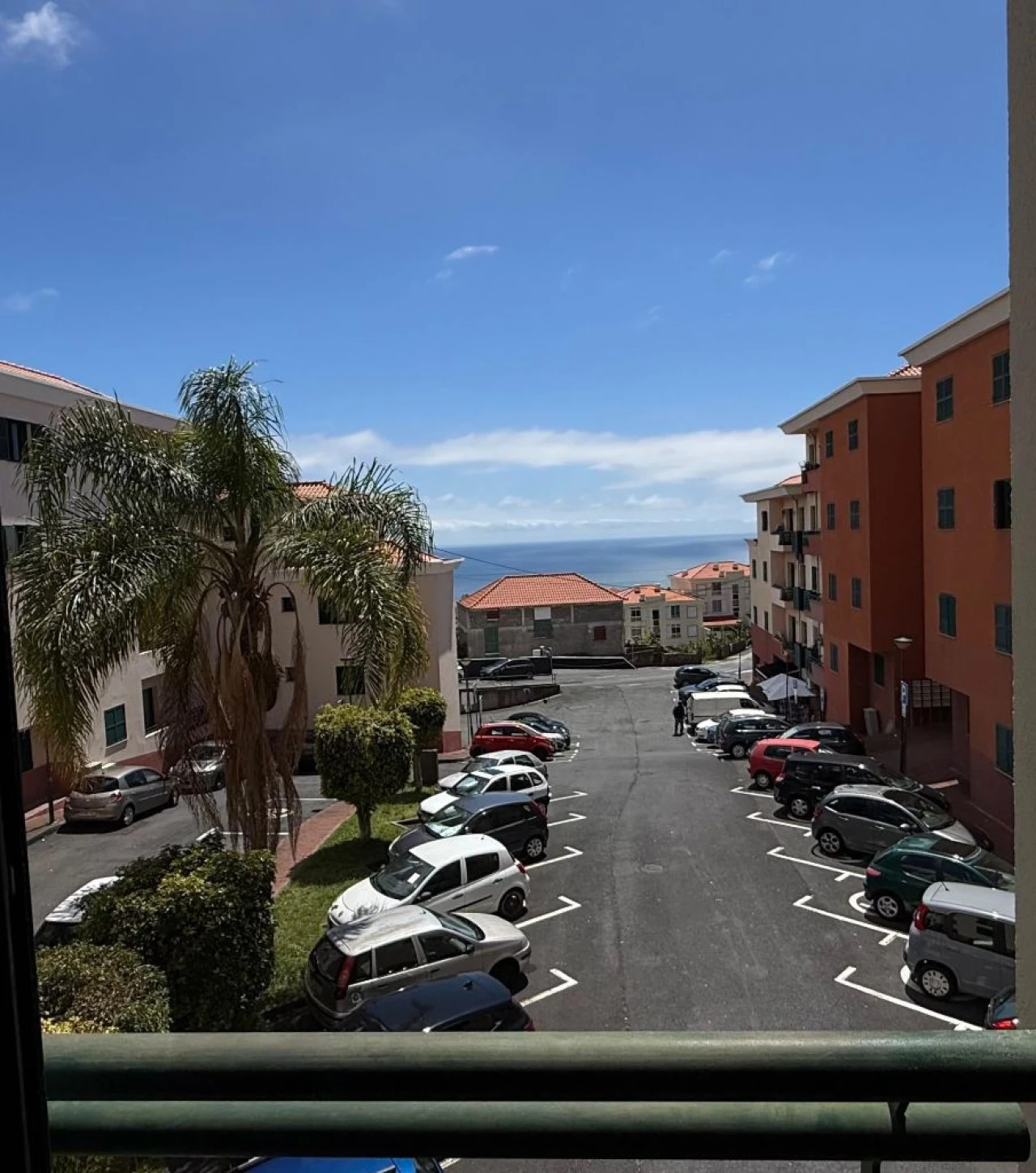 Apartamento T2 para Venda em Câmara de Lobos Foto 7