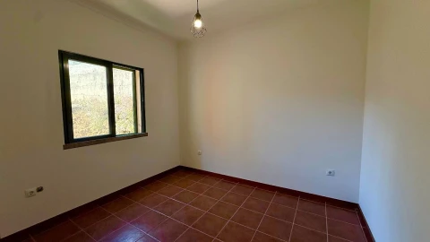 Apartamento T2 para Venda em Câmara de Lobos