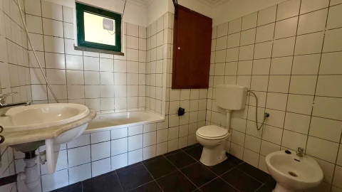 Apartamento T2 para Venda em Câmara de Lobos