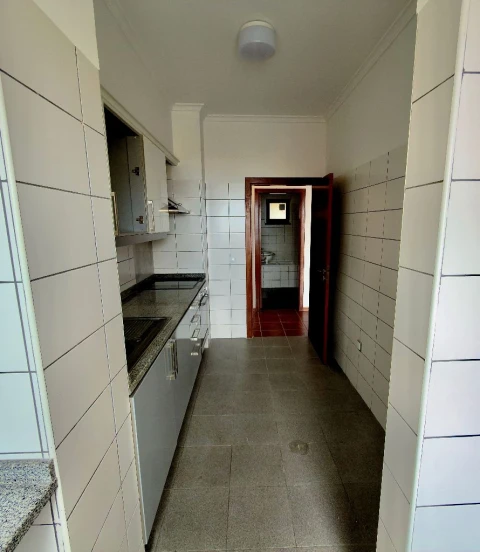 Apartamento T2 para Venda em Câmara de Lobos
