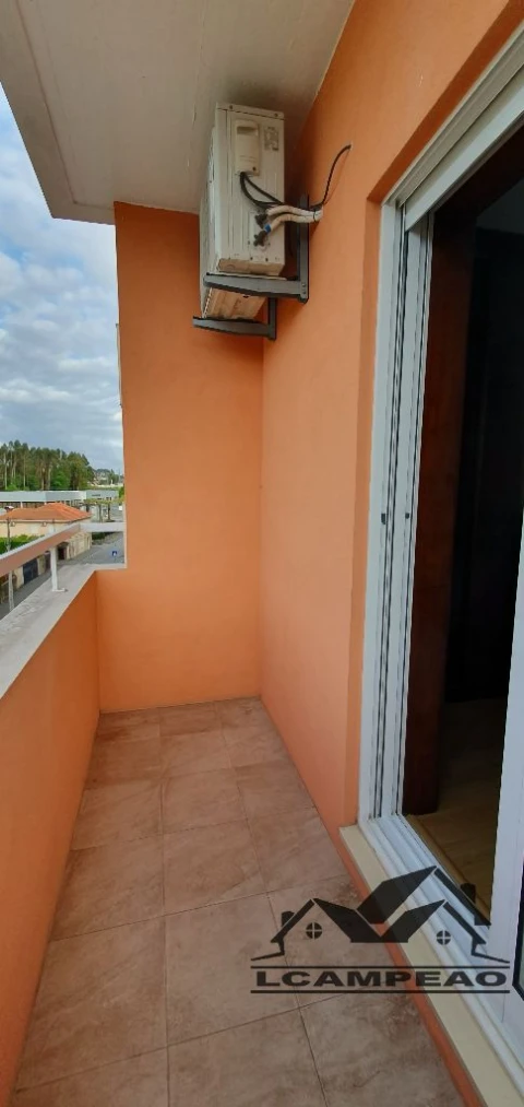 Apartamento T3 para Venda em Carvalhosa